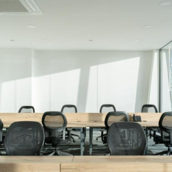 Office suite to lease in Liverpool