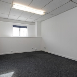 Office accomodation to lease in London