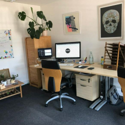 Serviced office to let in Stockport