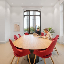 Serviced office to let in Gijón