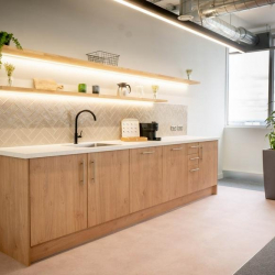 Serviced office to lease in Bracknell