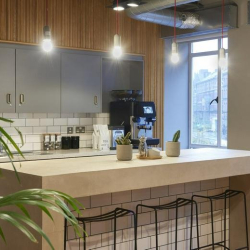 Executive office to let in Leeds