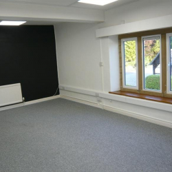 Office accomodation to let in Royal Wootton Bassett