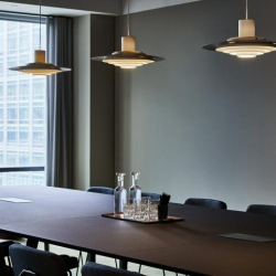 Exterior view of One Canada Square, Canary Wharf