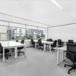 Serviced office to let in Utrecht