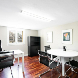 Offices at Passeig de Gracia 12, 1er