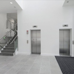 Serviced offices to let in London