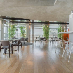 Offices at Piazza 4 Novembre, 7