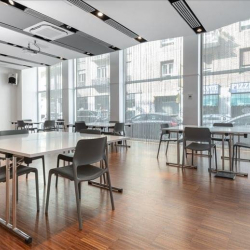 Office suites in central Milan