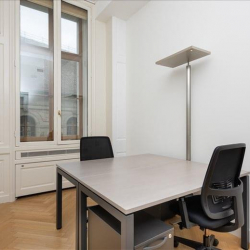 Place de la Fusterie 12 office suites