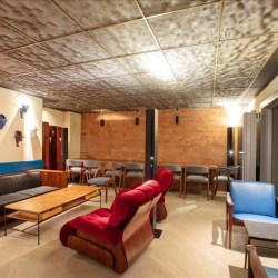 Offices at Place de la Synagogue 5