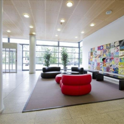 Serviced office to let in Hanover