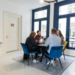 Office accomodation to lease in Amsterdam