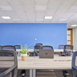 Reeds Crescent, Oak House executive offices