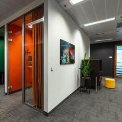 Offices at Rondo Organizacja Narodów Zjednoczonych 1