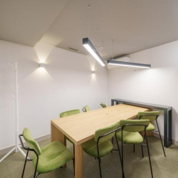 Office accomodation in Porto