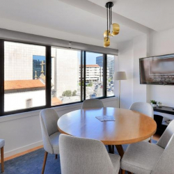 Executive office centre to lease in Porto