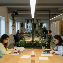 Executive office centres to hire in Porto