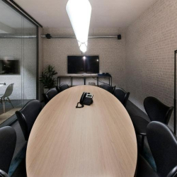 Rua José Luciano De Castro Nº34, Esgueira office spaces