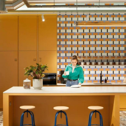 Exterior view of Shoreditch High Street