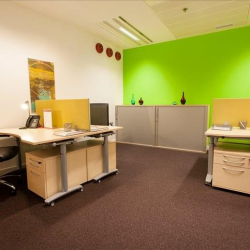 14th floor Skylight Building, Zlote Tarasy, Ul. Zlota 59 office accomodations