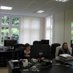 Serviced office centre to let in Ascot