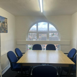 Executive office to lease in Carlton