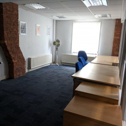 Executive suite to lease in Barnsley