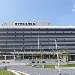 Offices at The Base B, Evert van de Beekstraat 1-104