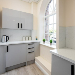 Executive office centre to let in Taunton