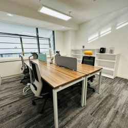 Serviced offices to lease in Brentford