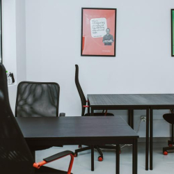 Executive suite to lease in Warsaw