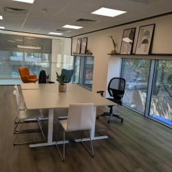 Serviced office to let in London