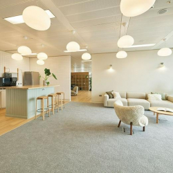 Executive office to lease in London