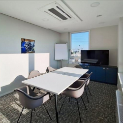 Office accomodation to lease in Hamburg