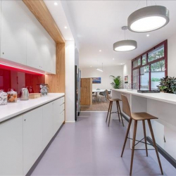 Serviced office centres in central Rome
