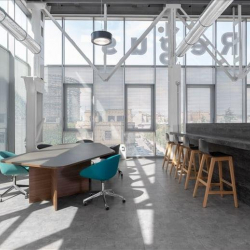 Serviced offices to let in Naples