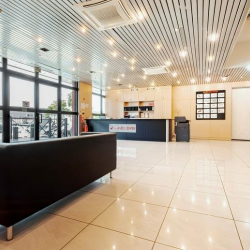 Serviced offices to let in Milan