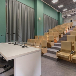Serviced offices to let in Milan