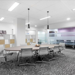 Office suite to lease in Genova