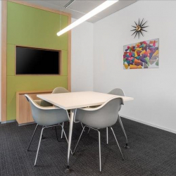 Serviced office to let in Assago