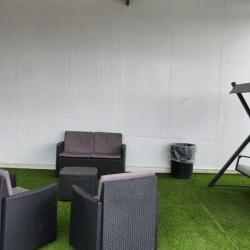 Executive suite to rent in Napoli