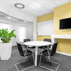 Offices at Via Fratelli Ugoni 36, Skyline 18 building, 1st floor
