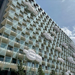 Offices at Via Gaetano de Castillia, 23