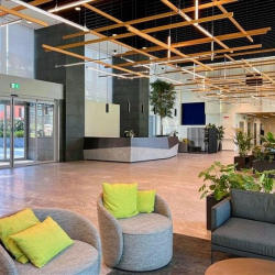 Office suites to let in Milan