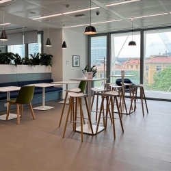 Via Gaetano de Castillia, 23 executive office centres