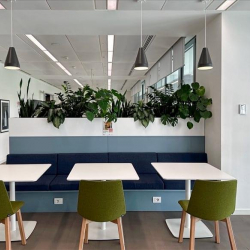 Office accomodation to let in Milan
