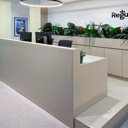 Office accomodation to lease in Naples