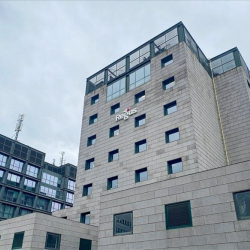 Executive office centres to let in Milan
