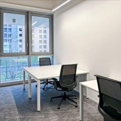 Offices at Via Roberto Tremelloni 31